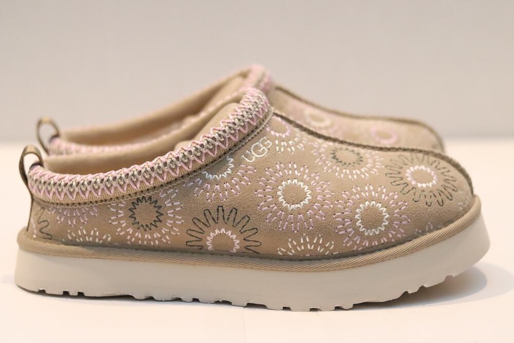 UGG Tazz Sun Stitch Slipper 5Y
